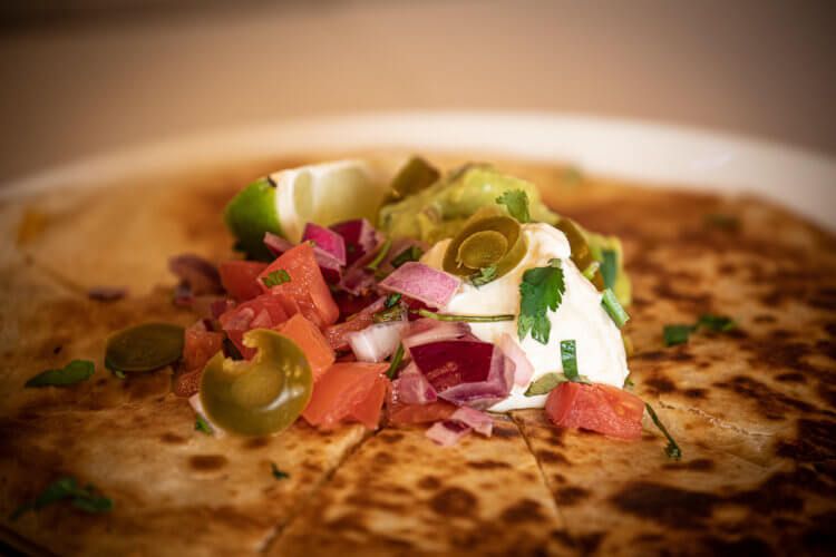 QUESADILLA DE CARNE